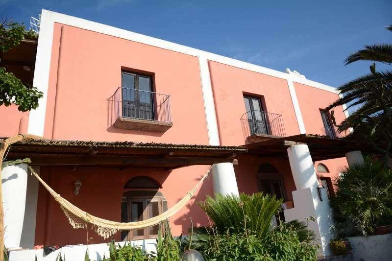 La Villa Rossa Salina  Exterior photo